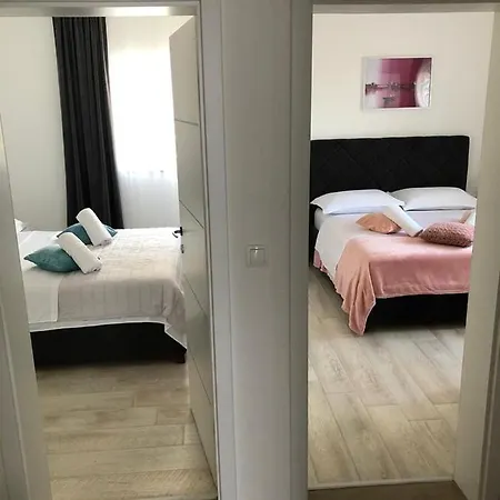 Apartment Mir