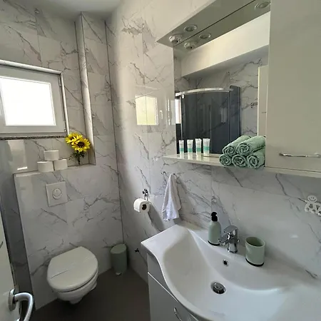 Mir Apartment