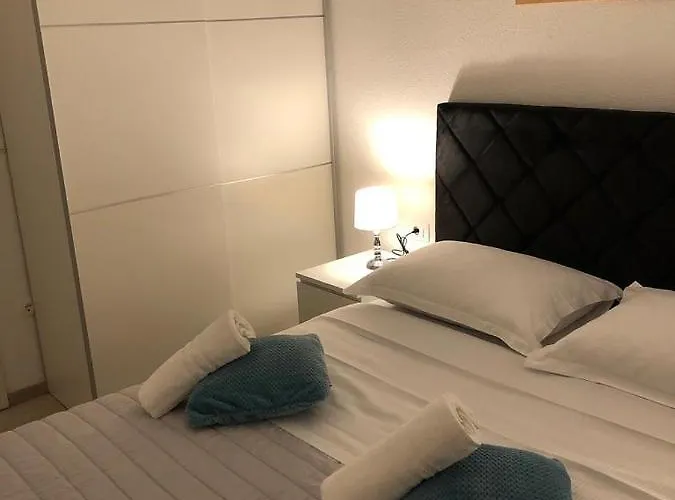 Mir Appartement Makarska